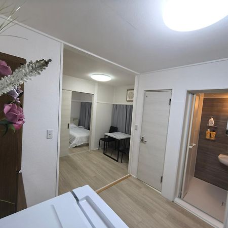 Uhome Tsubame Apartment Токіо Екстер'єр фото